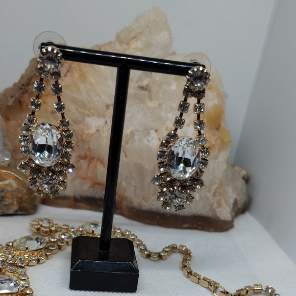 Vintage Crystal Gold tone Necklace and Earring Bridal Set - Picture 7 of 9